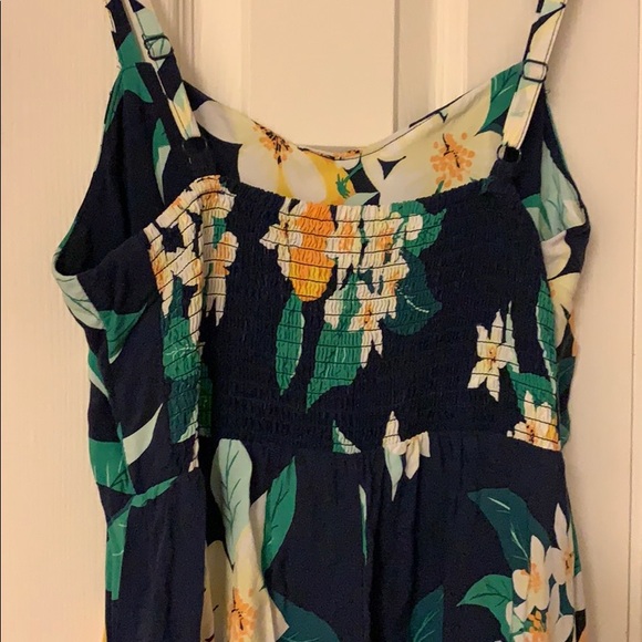 Old Navy Cami Dress - Picture 5 of 5